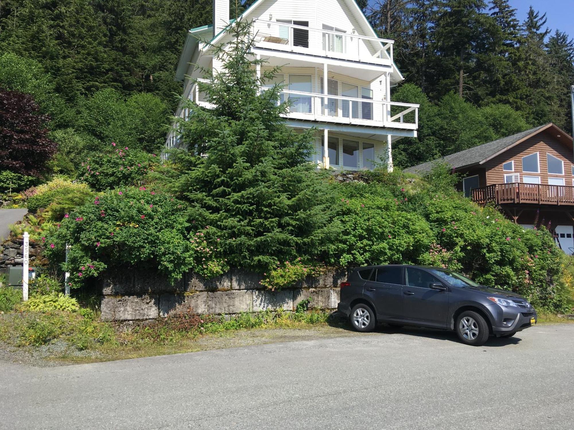 Kelli Creek Cottage - Reduced Price On Tours Джуно Екстериор снимка