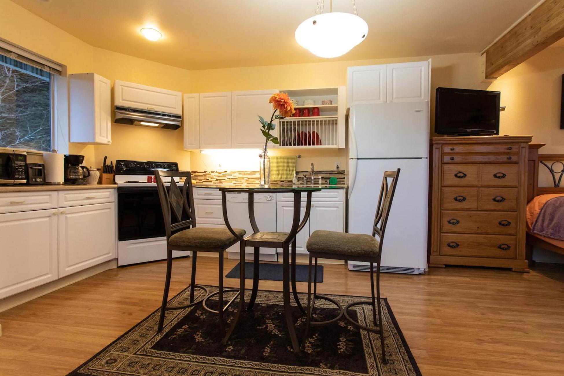 Kelli Creek Cottage - Reduced Price On Tours Джуно Екстериор снимка